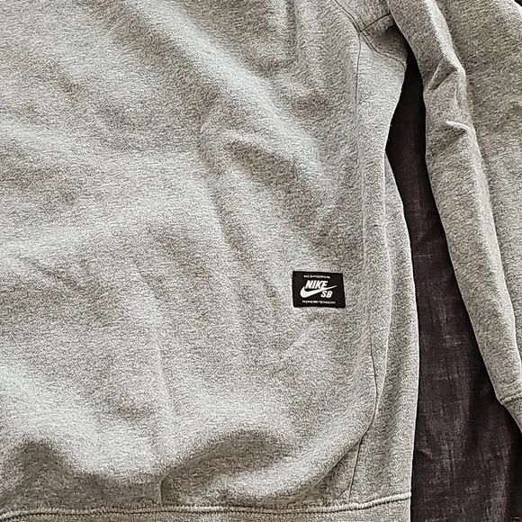Nike SB Hoodie - Picture 7 of 9